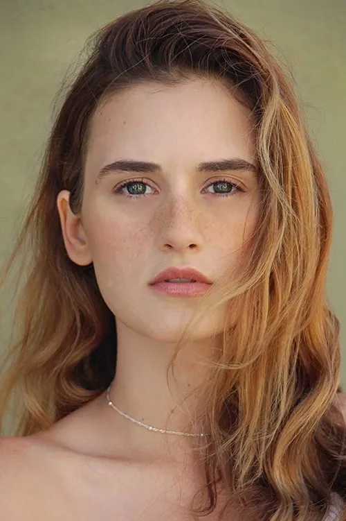 Tyler Young ha trabajado con Ili Ray en 2 ocasiones