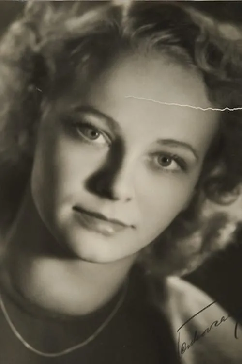 Ilmi Parkkari interpretando a Raili