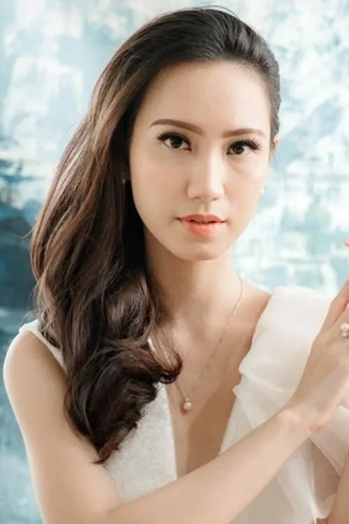 Anthony Hambali ha trabajado con Ineke Valentina en 1 ocasiones