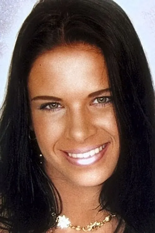 Ines Ridere interpretando a Girls Yacht