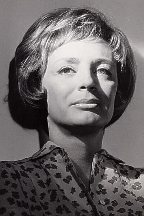 Joey Schoenfelder ha trabajado con Inge Langen en 1 ocasiones