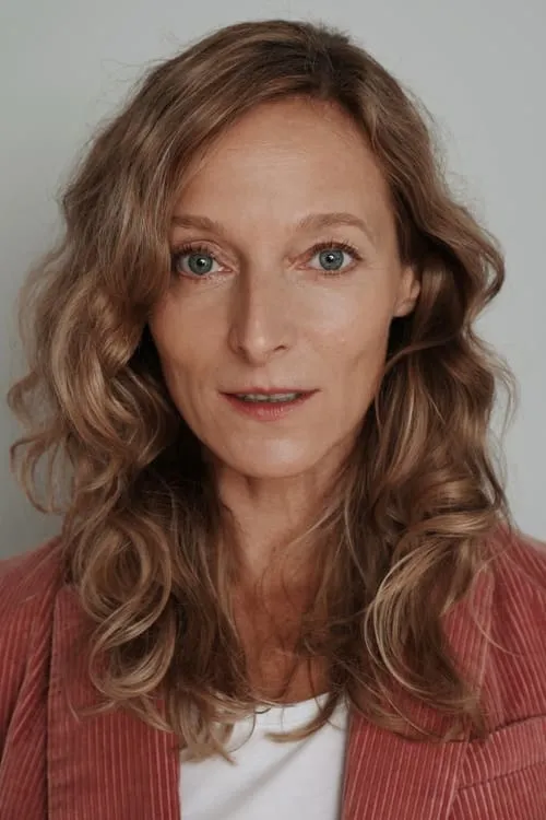 Ingrid Isotamm interpretando a Merike