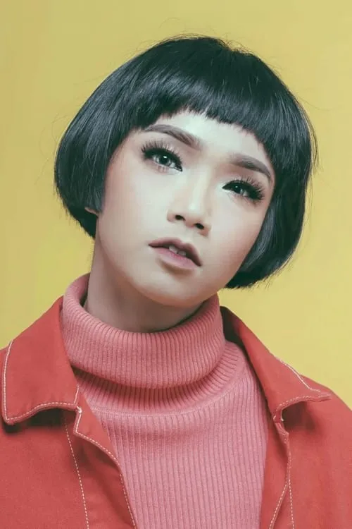 Intan Ayu Purnama interpretando a Imas