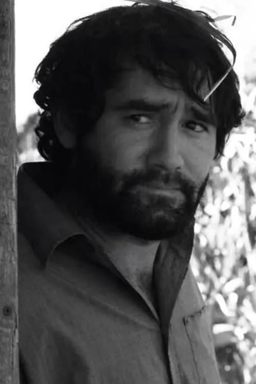 Irakli Samushia interpretando a Soldier