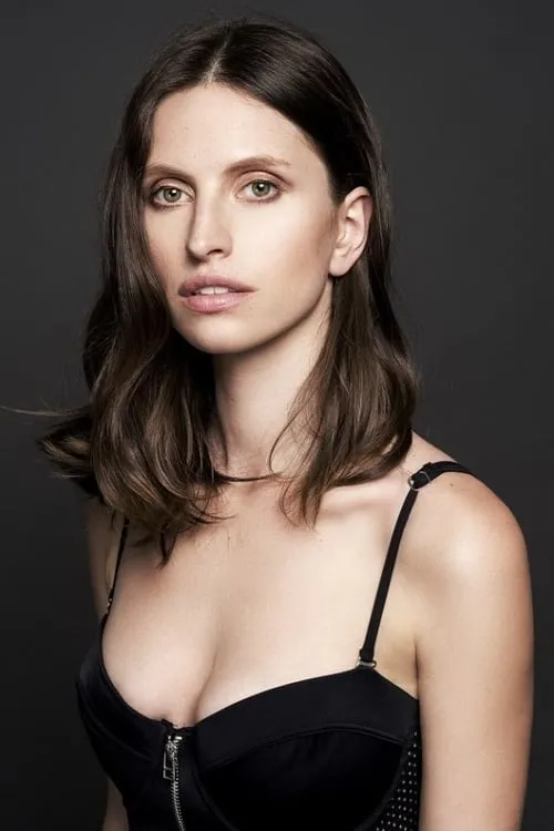 Michelle van Schaik ha trabajado con Irina Miccoli en 1 ocasiones