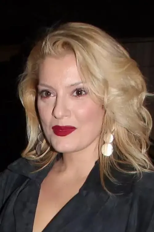 ???a ???a ha trabajado con Iris Pantazara en 1 ocasiones