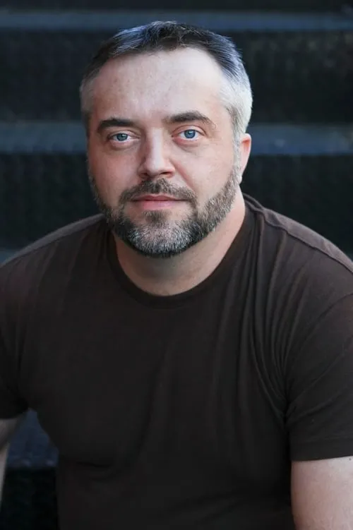 Adam DeCarlo ha trabajado con Isaac Byrne en 1 ocasiones