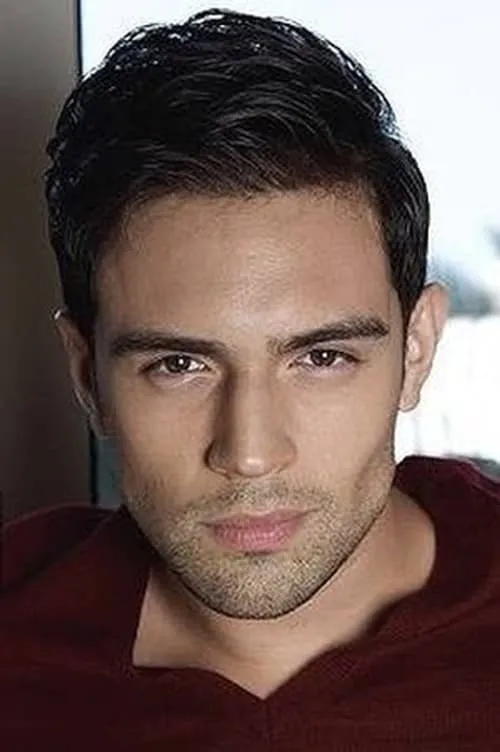 Angie Teodora Dick ha trabajado con Isaac Reyes en 2 ocasiones