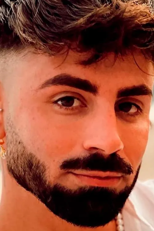 Isaac Torres — personaje: Self - Guest