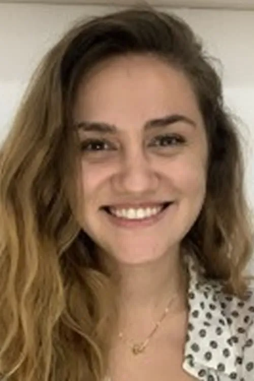 Isabela Guasco interpretando a Kiki