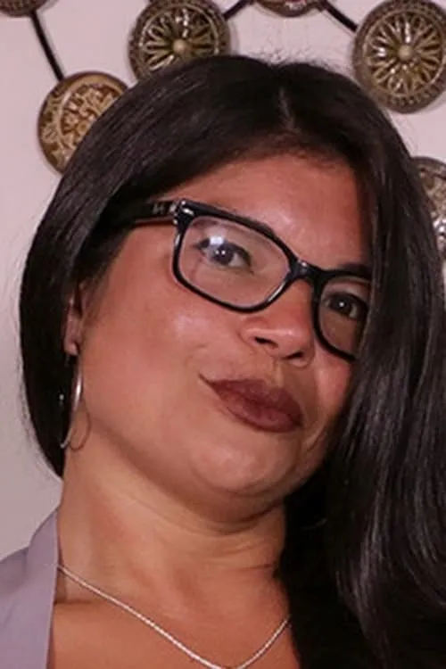 Isabella Flames interpretando a 