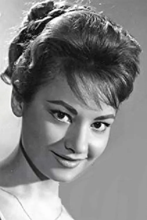 Isana Medel interpretando a 