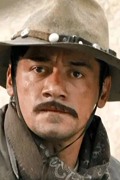 Luis Fernando Schivy ha trabajado con Israel Islas en 1 ocasiones