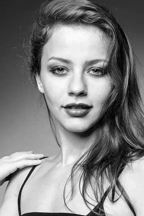 Kevin Sean Ryan ha trabajado con Iva Nora en 1 ocasiones