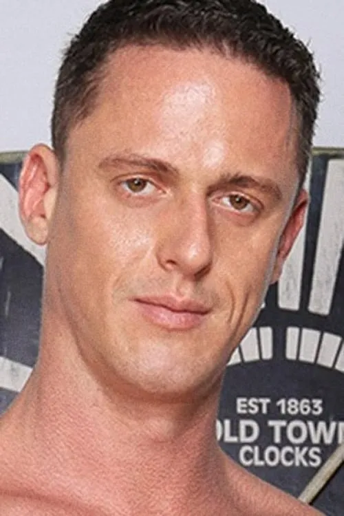 Logan Moore ha trabajado con Ivan Gregory en 4 ocasiones