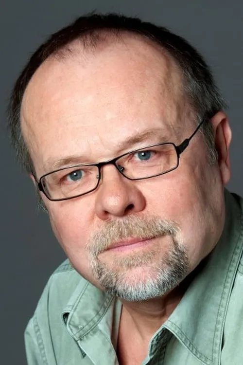 Ivan Řezáč interpretando a tatínek Petry