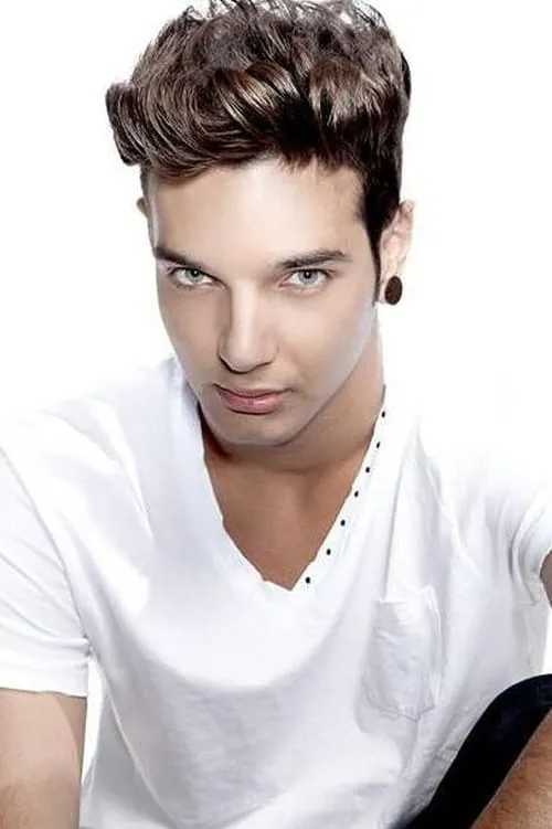 Ivan Tishev interpretando a Bobi