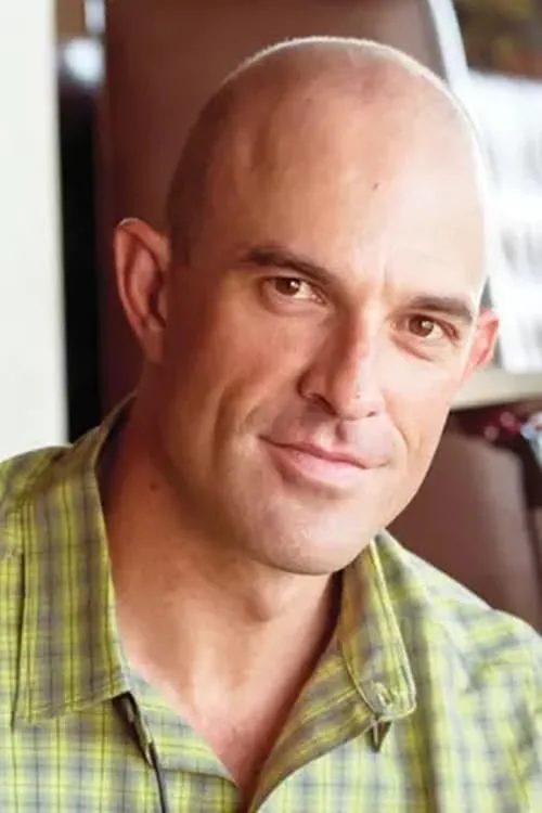 Ivan Zimmermann interpretando a Pearson