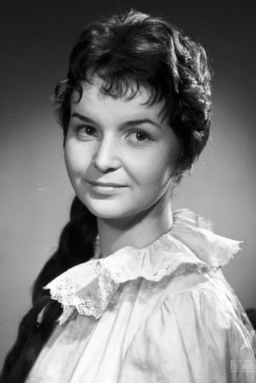 Iwa Młodnicka en su biografía y filmografía