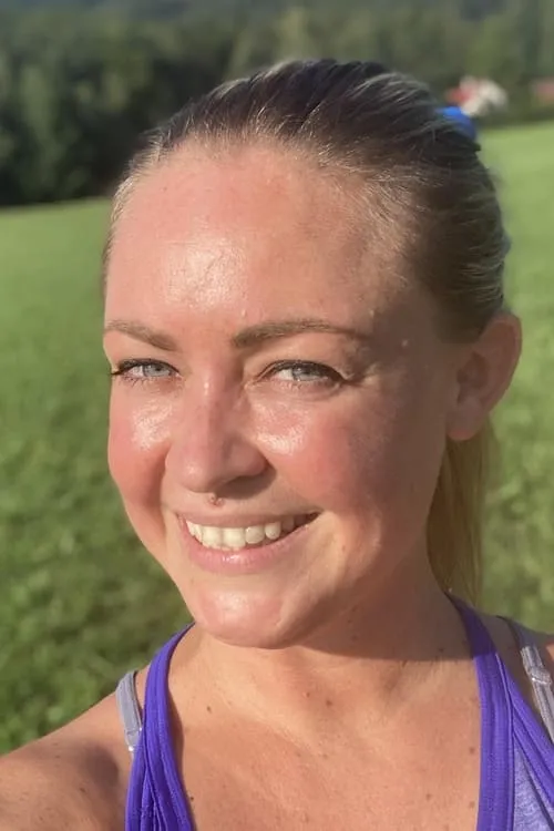 Daniela Šinkorová ha trabajado con Izabela Kapiasová en 1 ocasiones