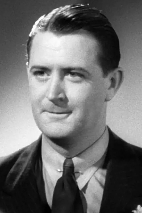 J. Anthony Hughes interpretando a Drake