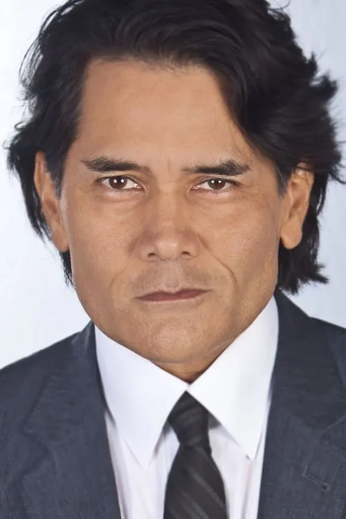 J. LaRose interpretando a Kyle