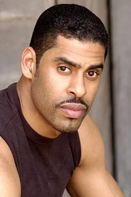 Alan Powell ha trabajado con J. Teddy Garces en 2 ocasiones