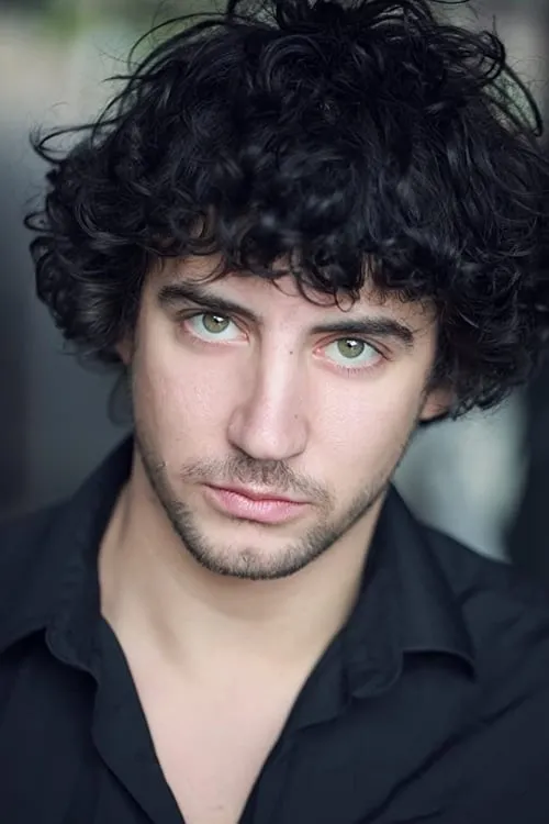 Elliot James Langridge ha trabajado con Jack Gordon en 2 ocasiones