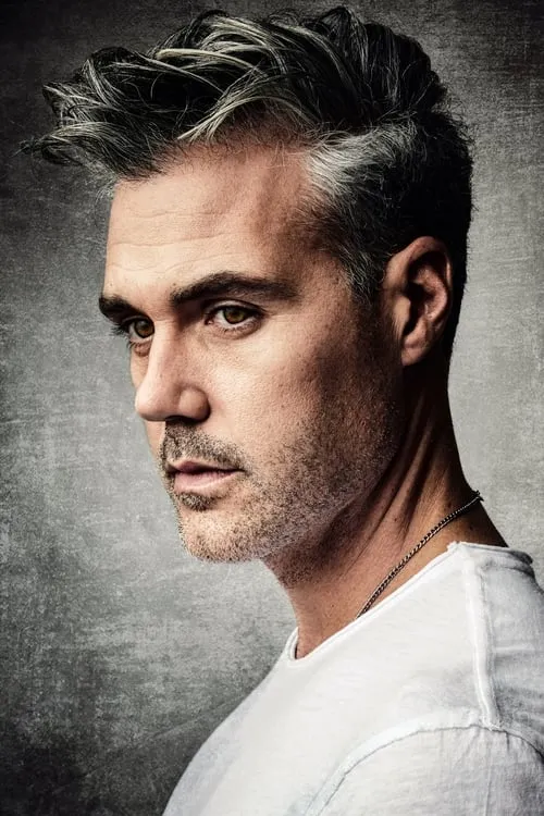 Jataun Gilbert ha trabajado con Jack Perry en 1 ocasiones