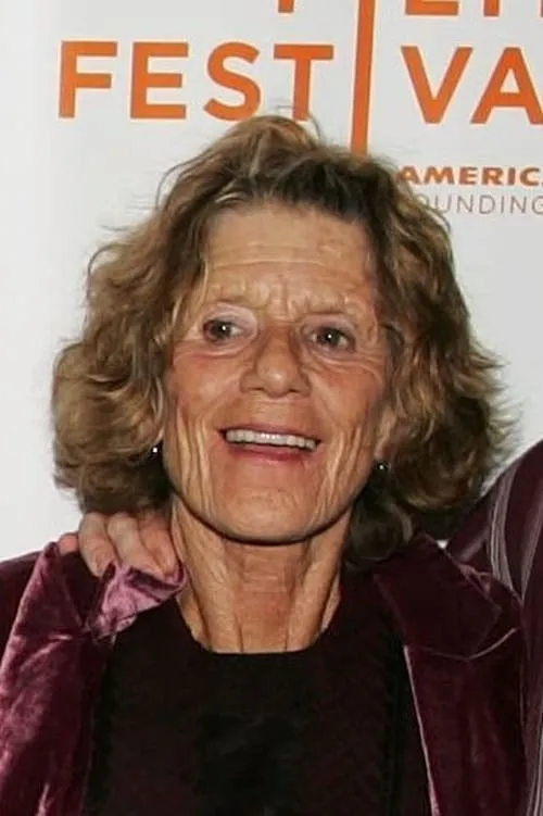 Kay Hawtrey ha trabajado con Jackie Burroughs en 3 ocasiones