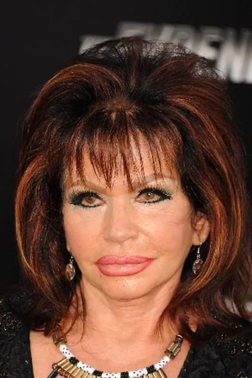 Jackie Stallone interpretando a Yanna