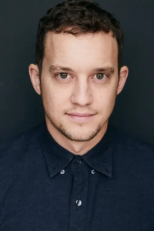 Jacob Zachar interpretando a Clark