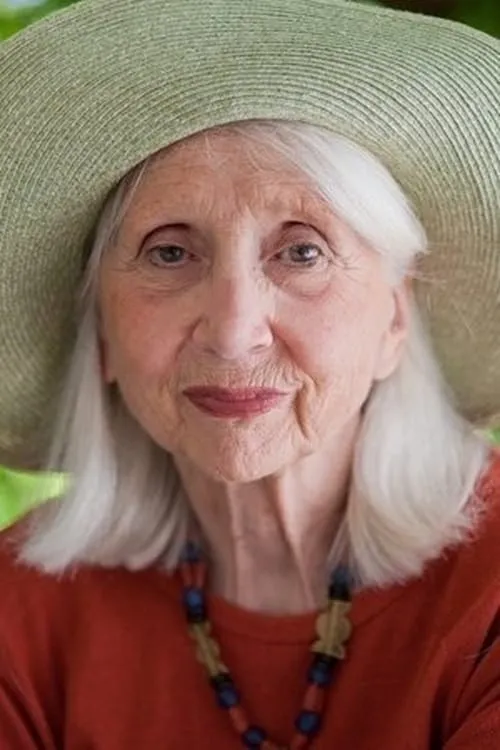 Jacqueline Staup — personaje: Helen Dukas