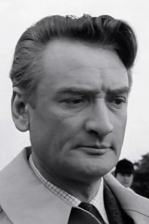 Peter Jeffries ha trabajado con Jacques Roux en 1 ocasiones