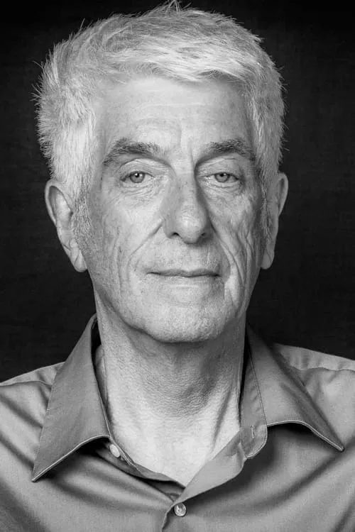 John E. Mack ha trabajado con Jacques Vallée en 1 ocasiones