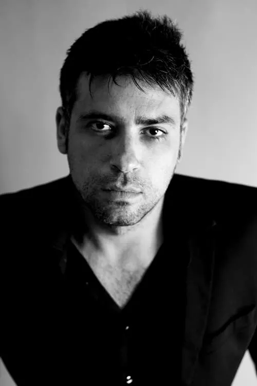 Jaime Falero interpretando a Carlos