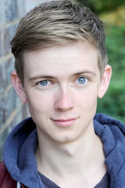 Jak Ford-Lane interpretando a Private Wright