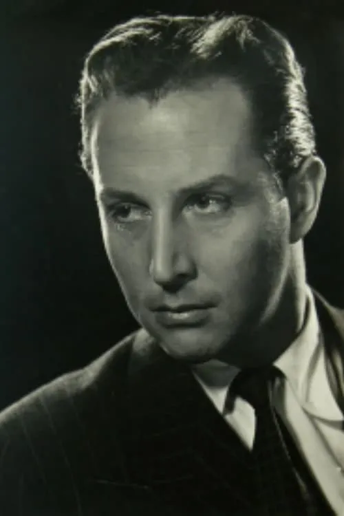 Jakob Sulzer interpretando a Otto Helbling