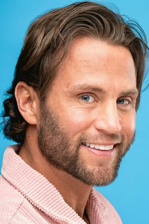 Curt Menefee ha trabajado con James Andrew Kientzy en 1 ocasiones