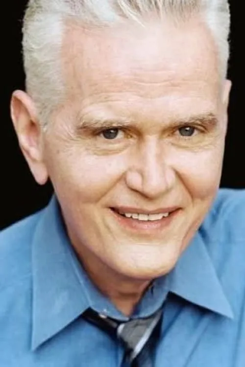 Adam Scarimbolo ha trabajado con James Caulfield en 1 ocasiones