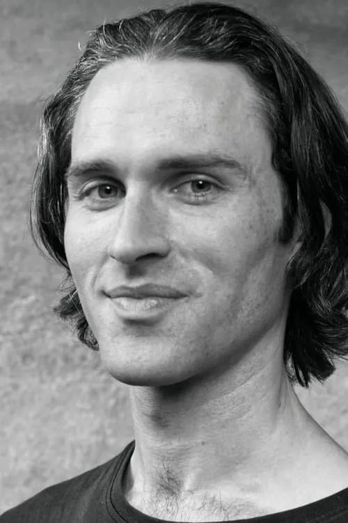 Aaron J. March ha trabajado con James Domeyko en 1 ocasiones