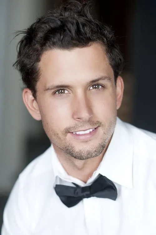 Sebastian Angborn ha trabajado con James Elliott en 1 ocasiones