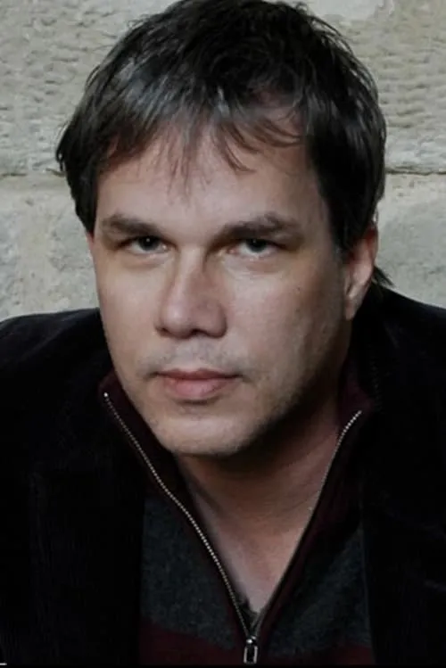 Kevin Fennell ha trabajado con James Greer en 1 ocasiones