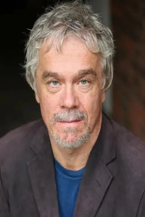 Paul Grunert ha trabajado con James Holmes en 1 ocasiones