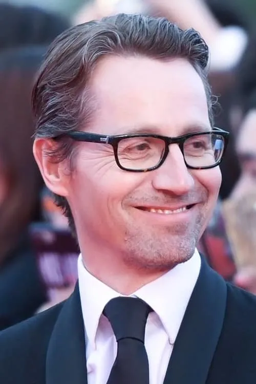 Steve Oliver ha trabajado con James Oliver en 2 ocasiones