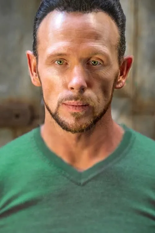 Nick Julian ha trabajado con James Rawlings en 1 ocasiones