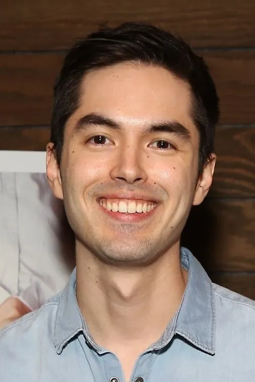 James Sweeney interpretando a Todd