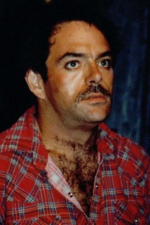 Alyssa Simon ha trabajado con James Zelley en 1 ocasiones