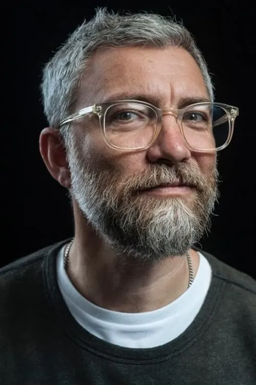 Nathan Caton ha trabajado con Jamie East en 1 ocasiones