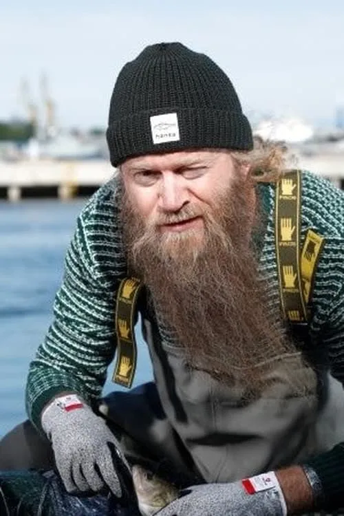 Simo Andre Kadastu ha trabajado con Jan Gebruk en 1 ocasiones